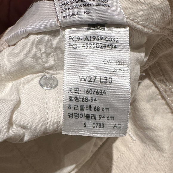 Levi's Women's Cream Straight-Leg Jeans - Picture 4 of 5